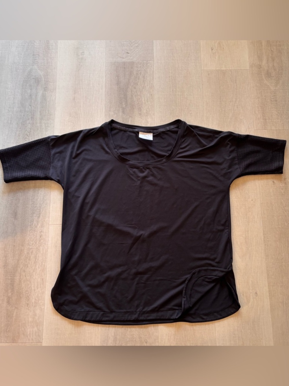 CALIA by Carrie Underwood Limited Edition Black Mesh Sleeve Top - Picture 5 of 6